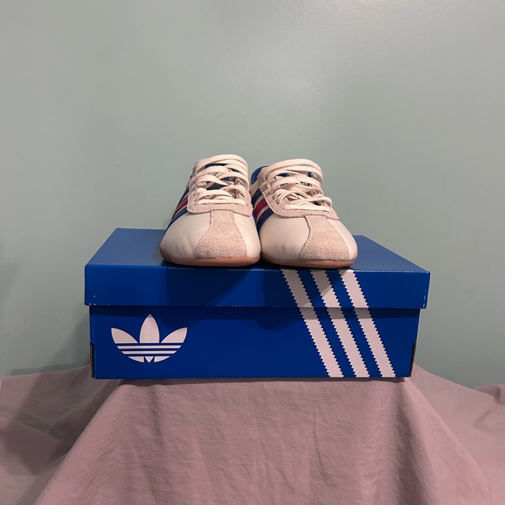 adidas White & Pink Retro Trainer with Navy and Red Stripes